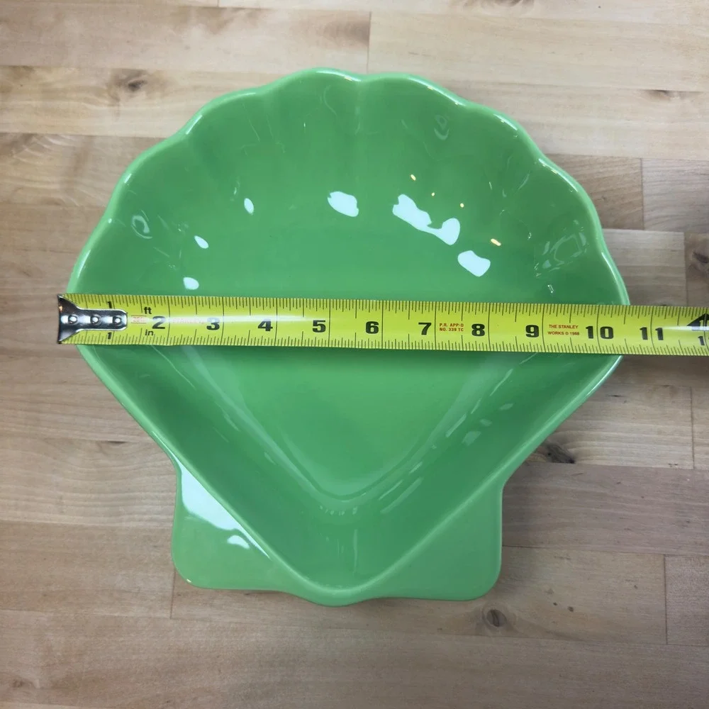 RARE Pfaltzgraff Green Seashell Ceramic Serving Bowl Coastal Beach Decor 10.5 In